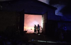 У Львівській області загасили пожежу на обʼєкті критичної інфраструктури 