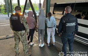 Поліція врятувала трьох дівчат, яких везли за кордон в сексуальне рабство