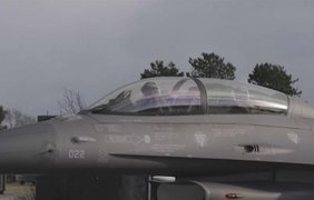 Перші F-16 уже влітку: як проходить навчання на винищувачах