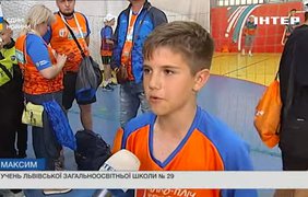 У Києві стартував всеукраїнський етап шкільних ліг "Пліч-о-пліч"